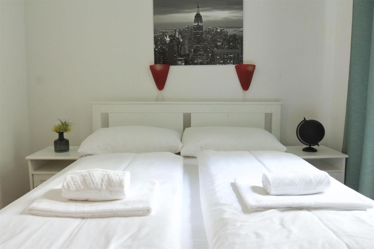 Hotel Pension ARPI Wina Bagian luar foto