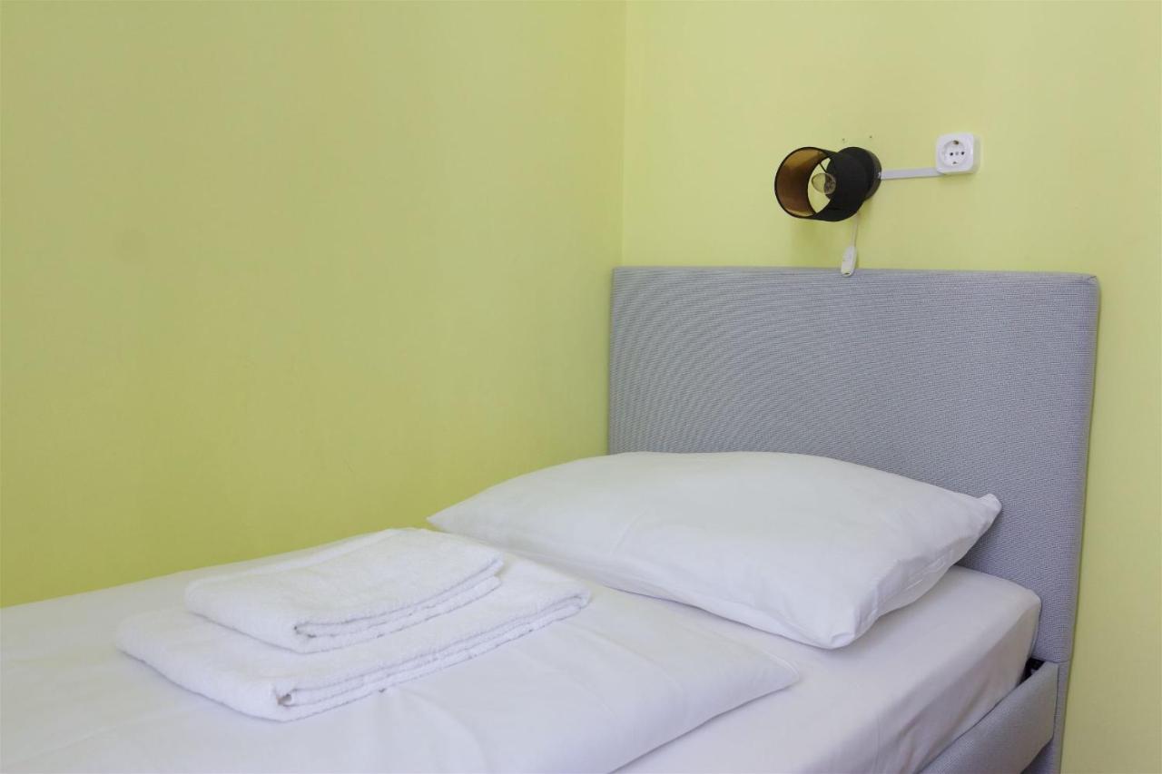 Hotel Pension ARPI Wina Bagian luar foto