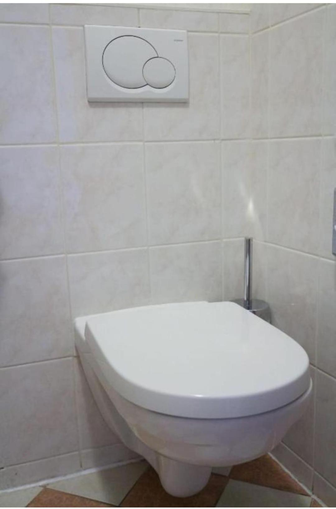 Hotel Pension ARPI Wina Bagian luar foto